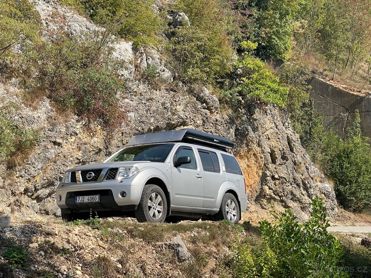 2005 Nissan PATHFINDER