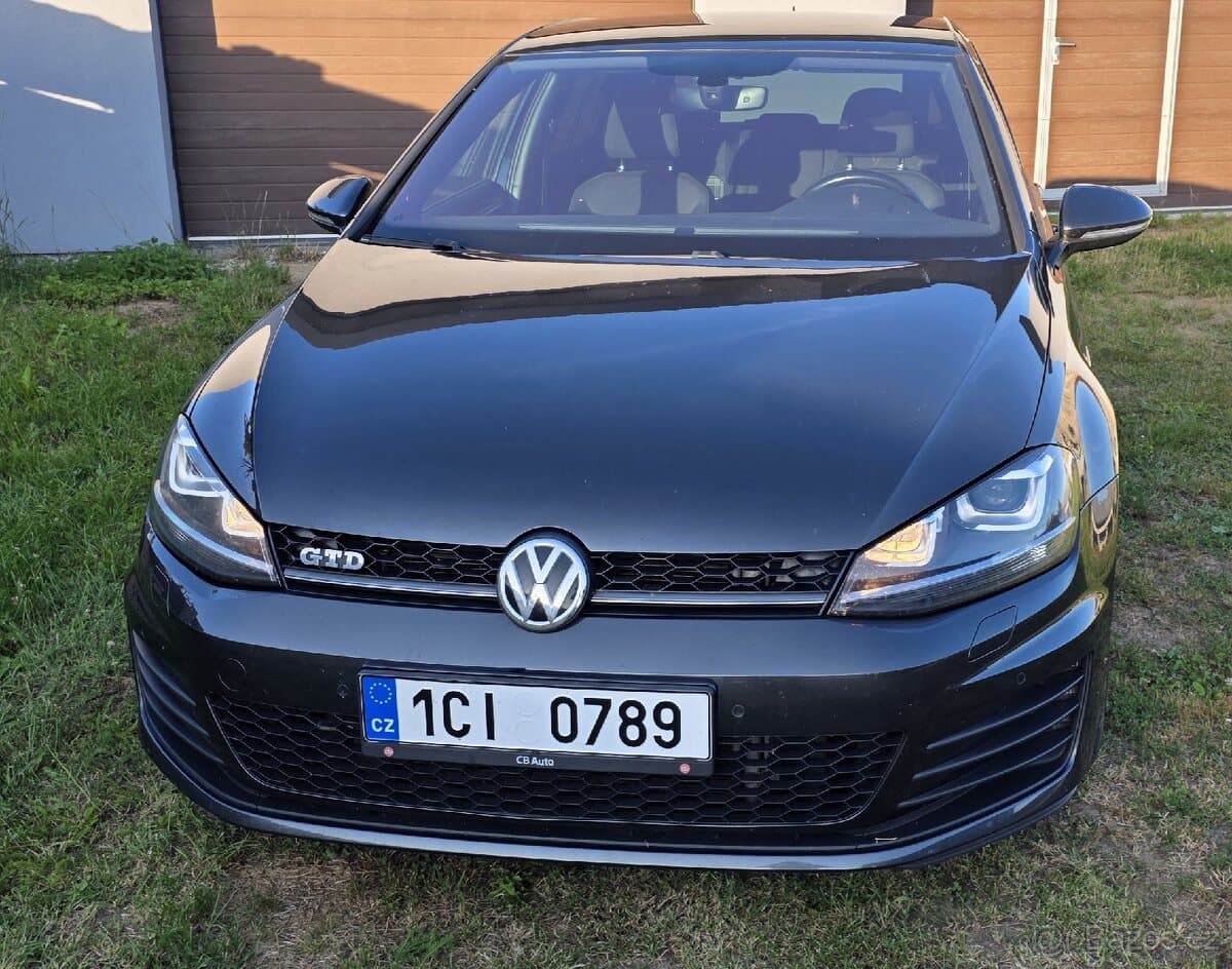 2016 Volkswagen GOLF