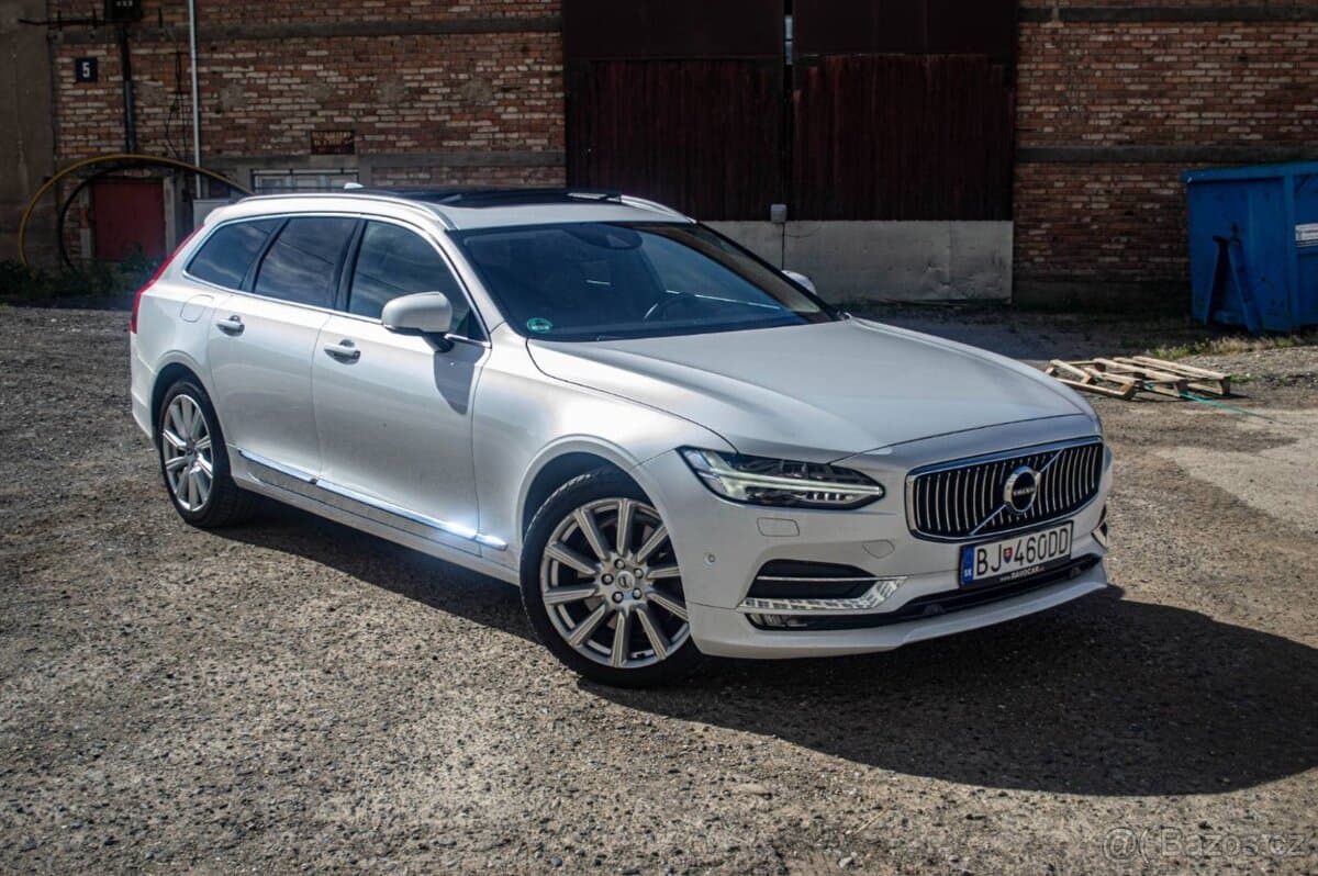 2017 Volvo V90