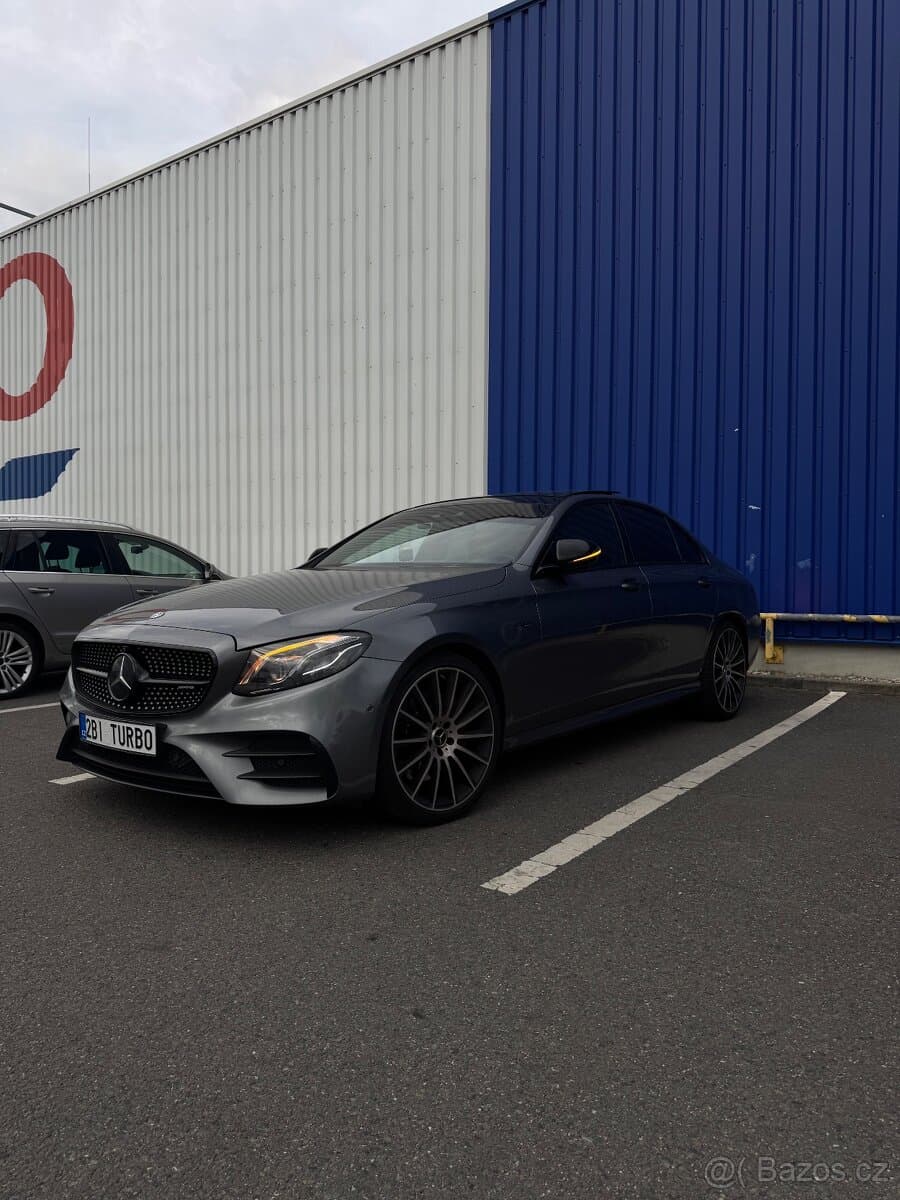 2017 Mercedes-Benz OSTATNÍ