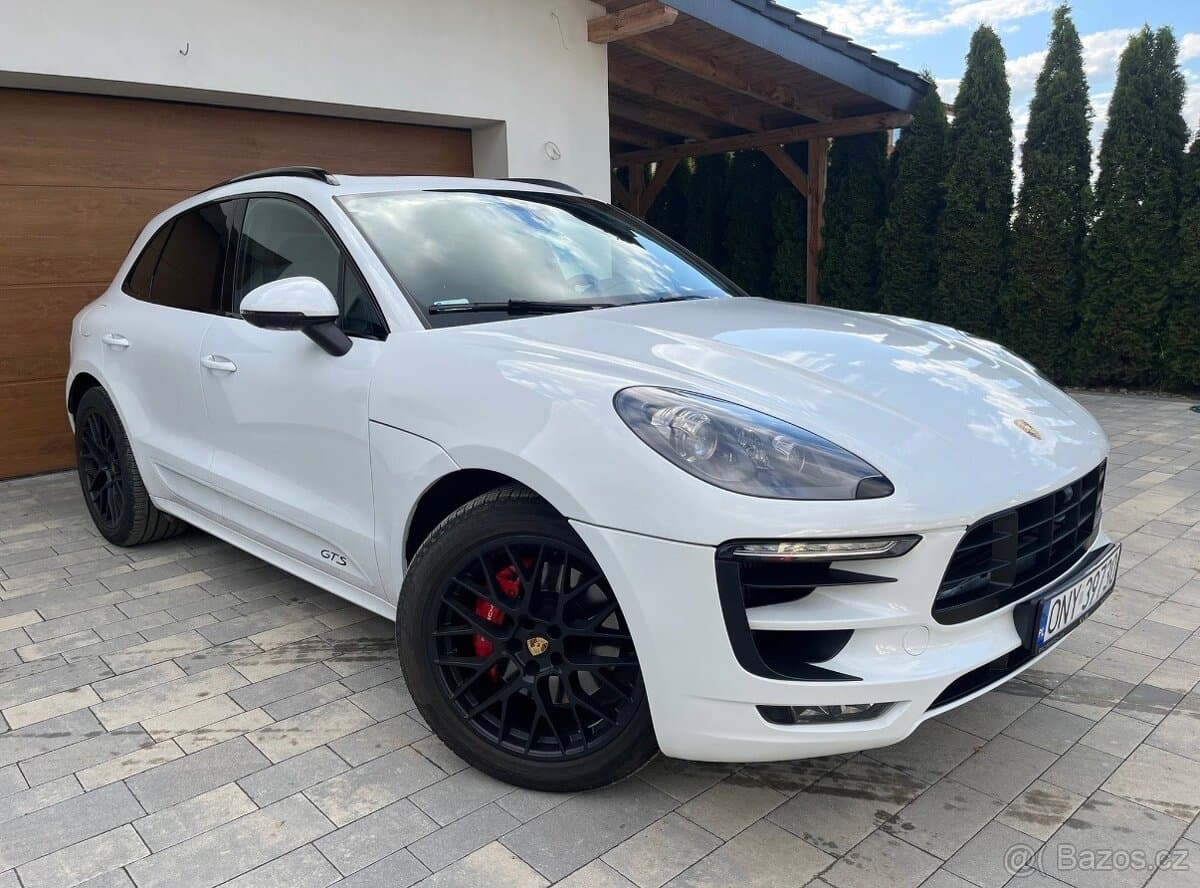 2016 Porsche MACAN