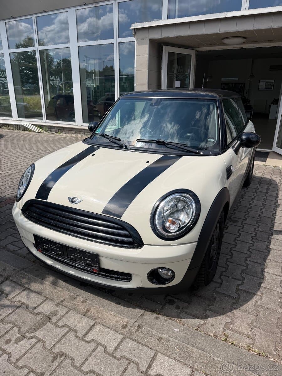 2010 Mini COOPER