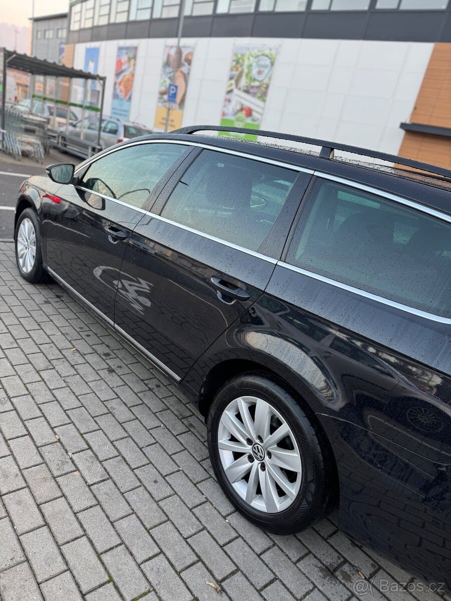 2013 Volkswagen PASSAT