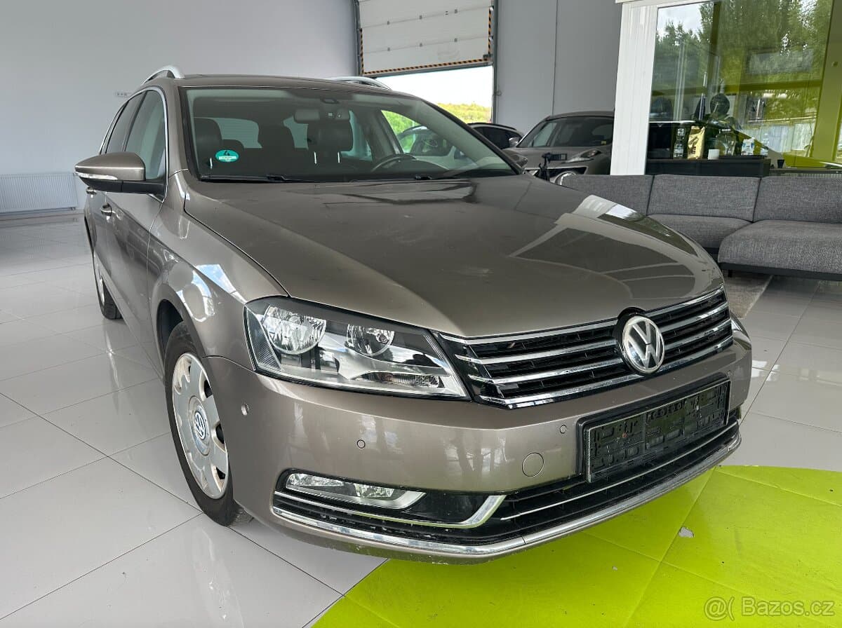 2011 Volkswagen PASSAT