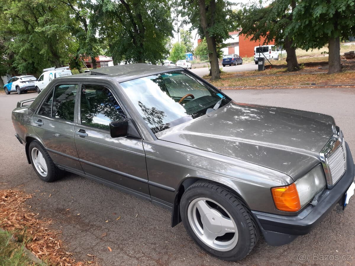 1984 Mercedes-Benz 190