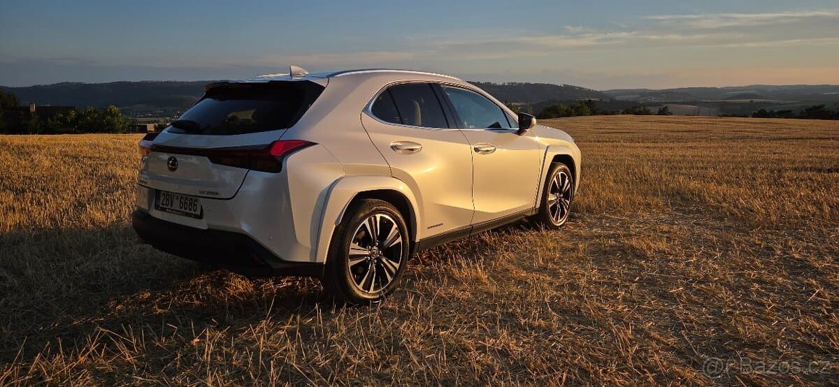 2022 Lexus UX