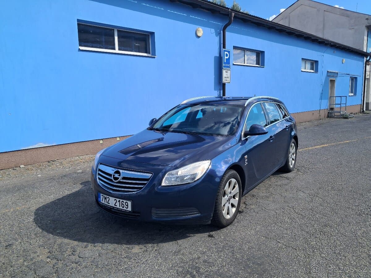 2012 Opel INSIGNIA