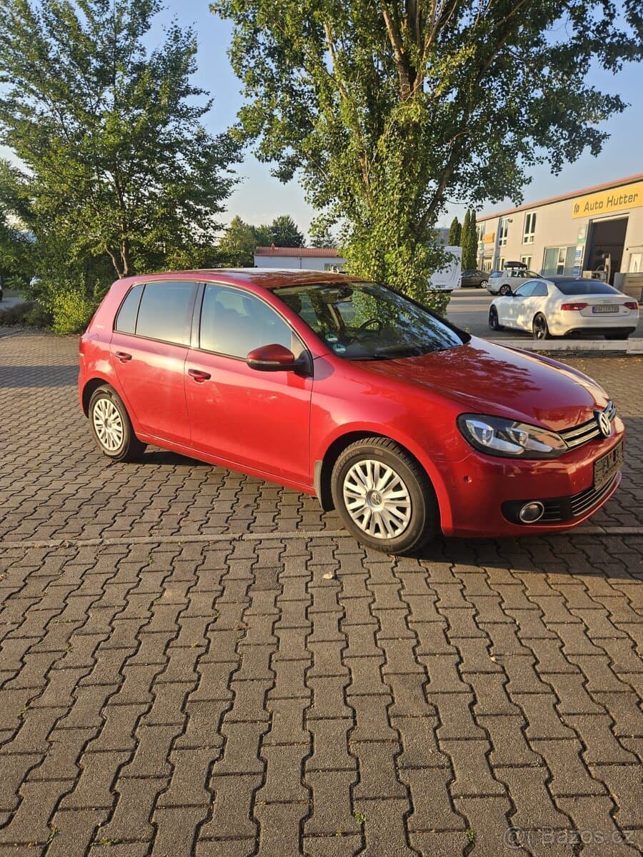 2010 Volkswagen GOLF