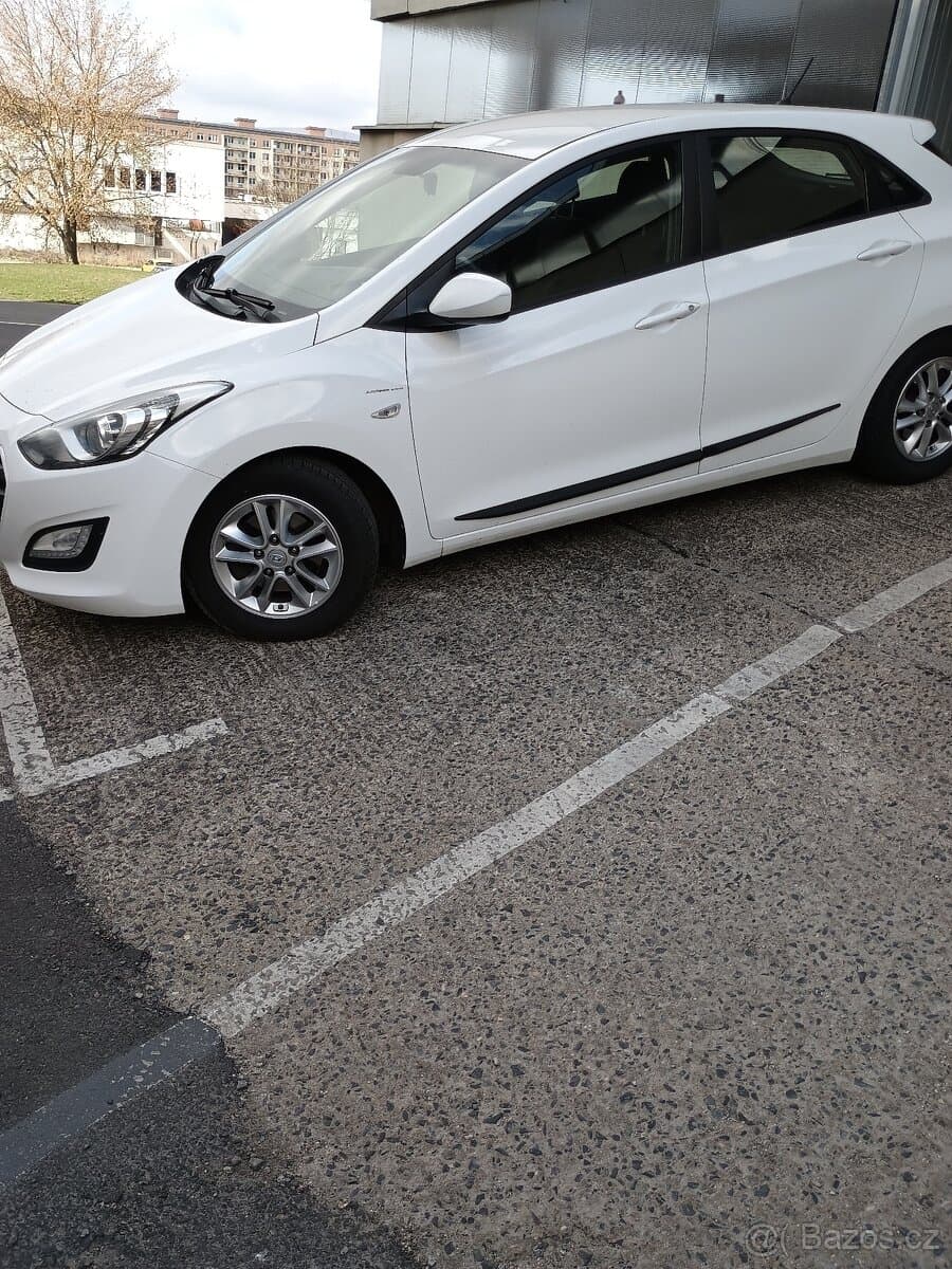 2016 Hyundai i30