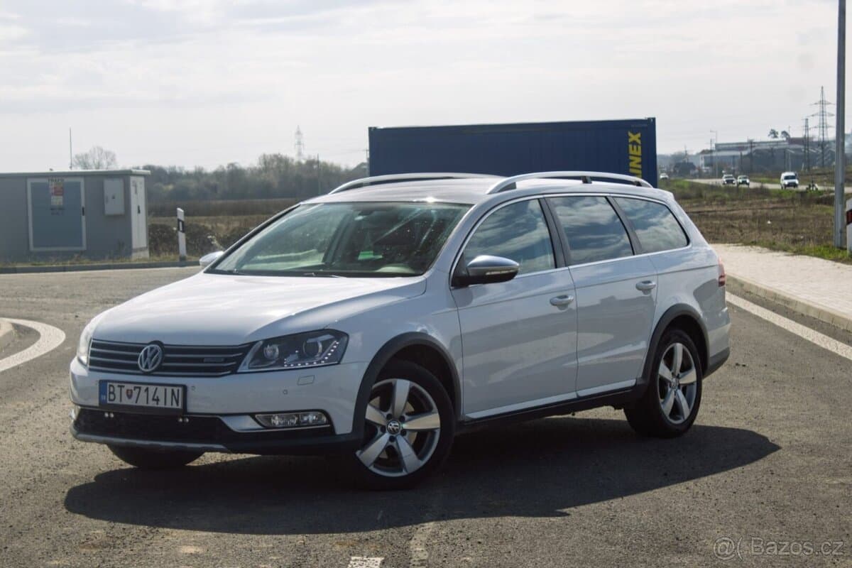 2013 Volkswagen PASSAT