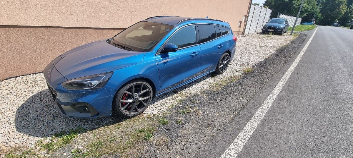 2019 Ford FOCUS