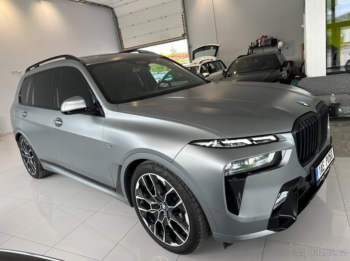 2024 BMW X7