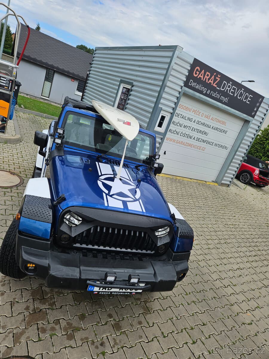2010 Jeep WRANGLER