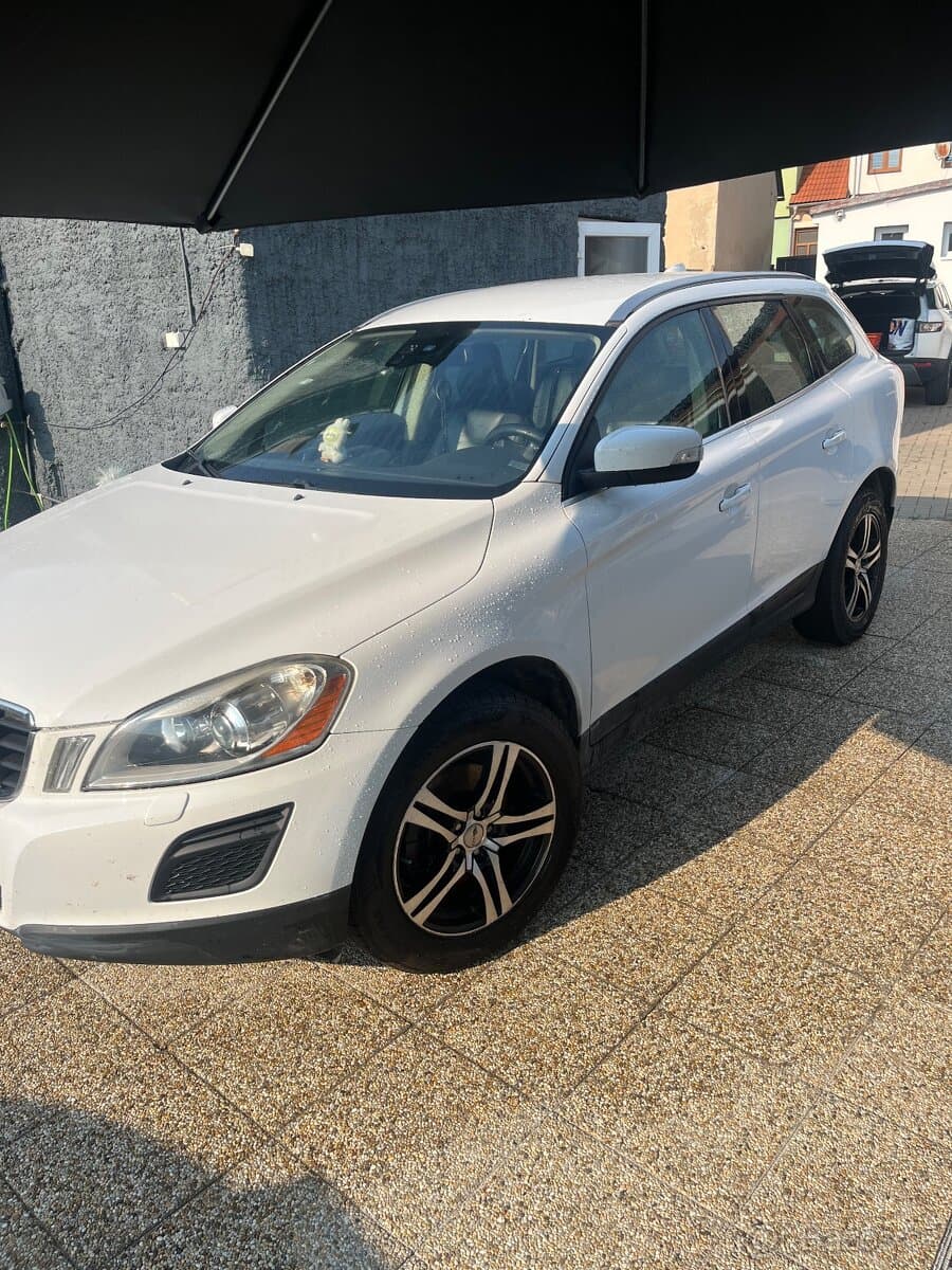 2010 Volvo XC60