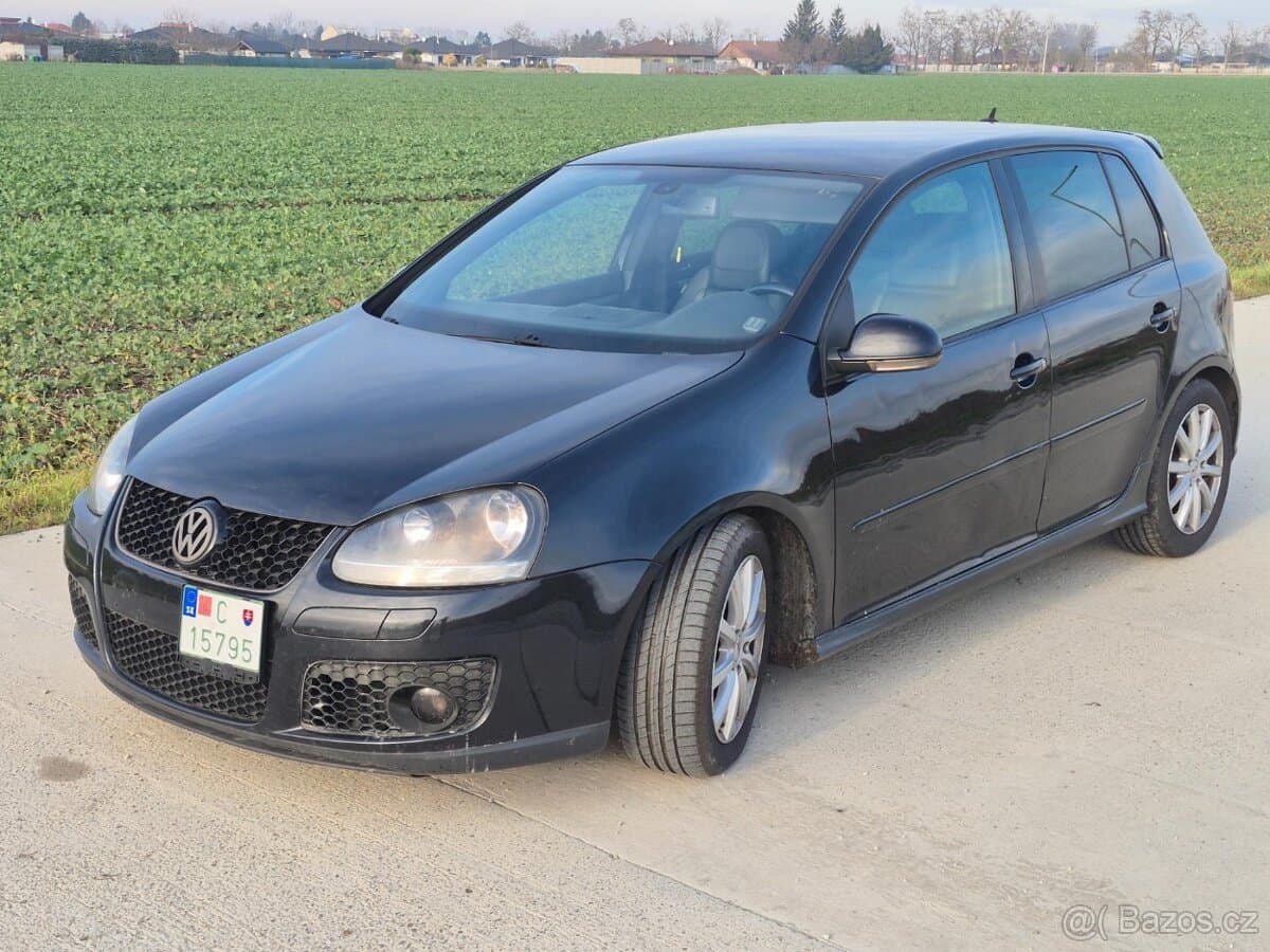 2005 Volkswagen GOLF