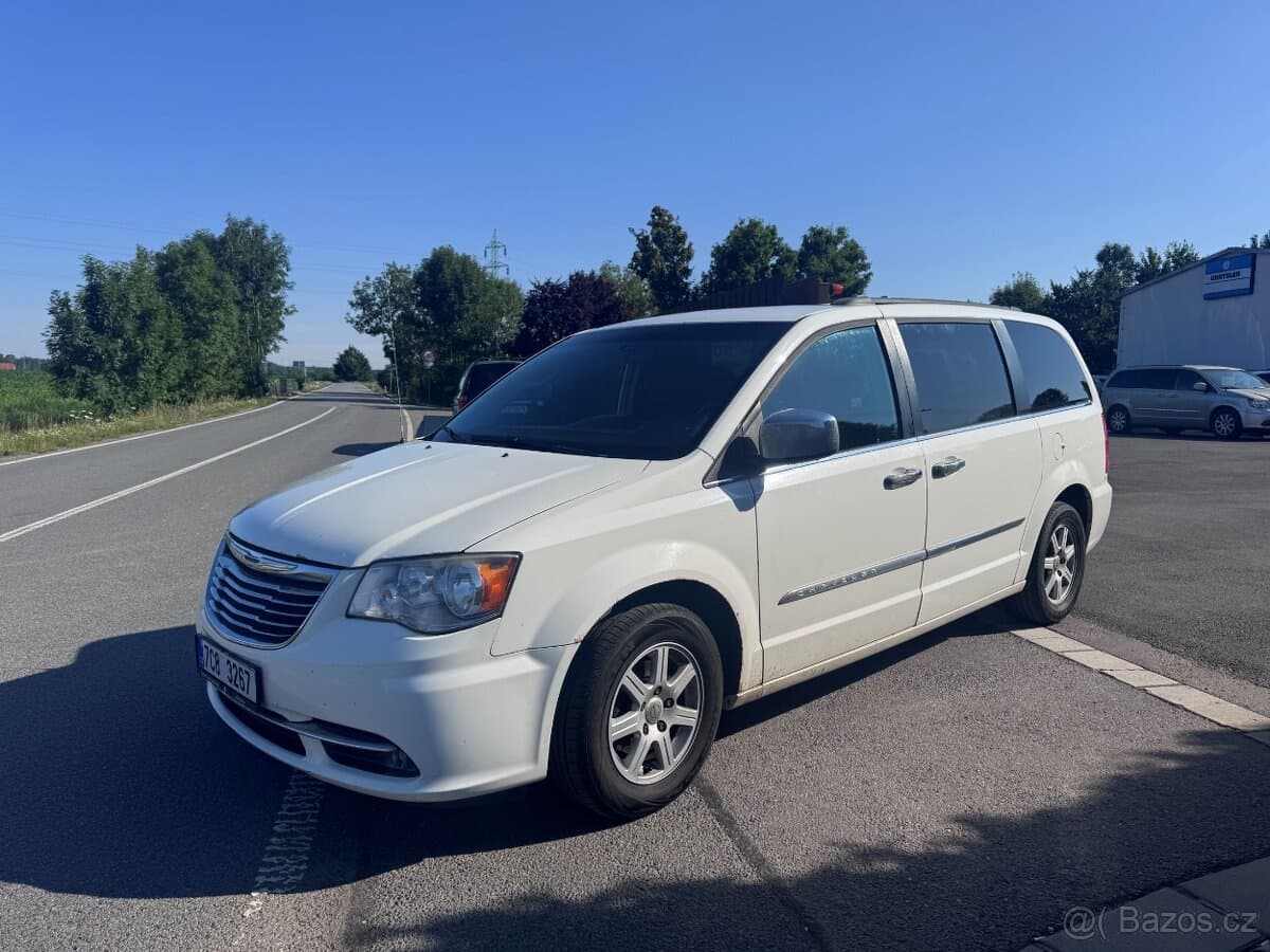 2011 Chrysler OSTATNÍ