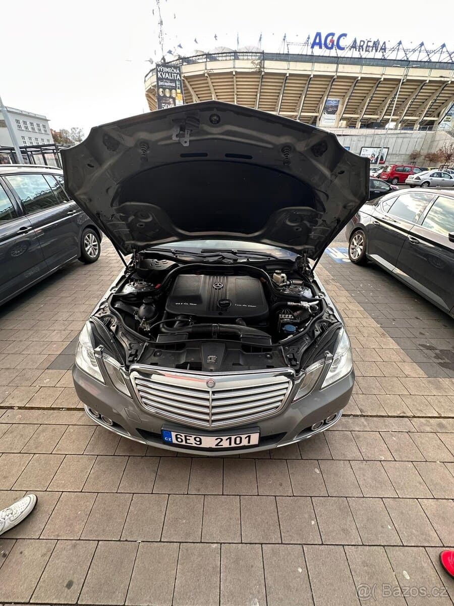 2011 Mercedes-Benz OSTATNÍ