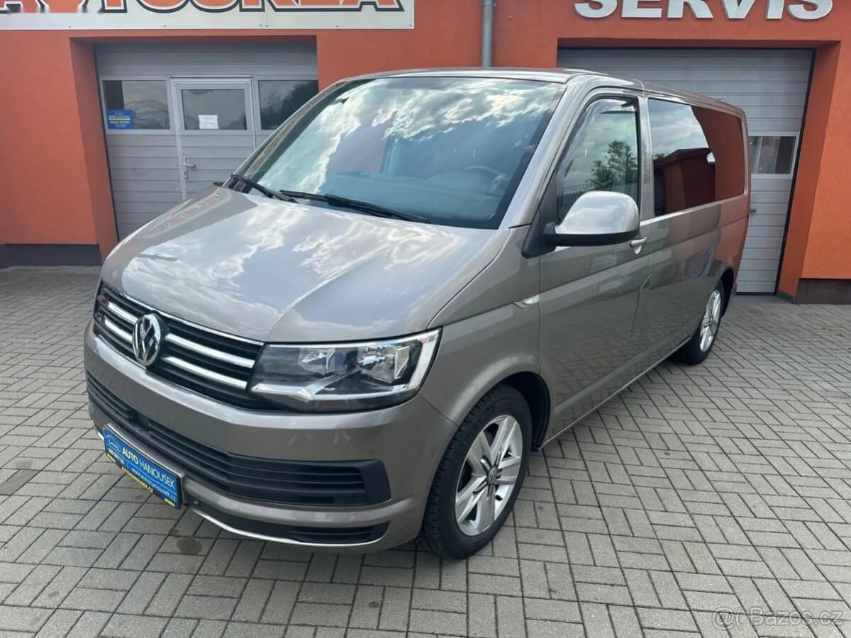 2015 Volkswagen CARAVELLE