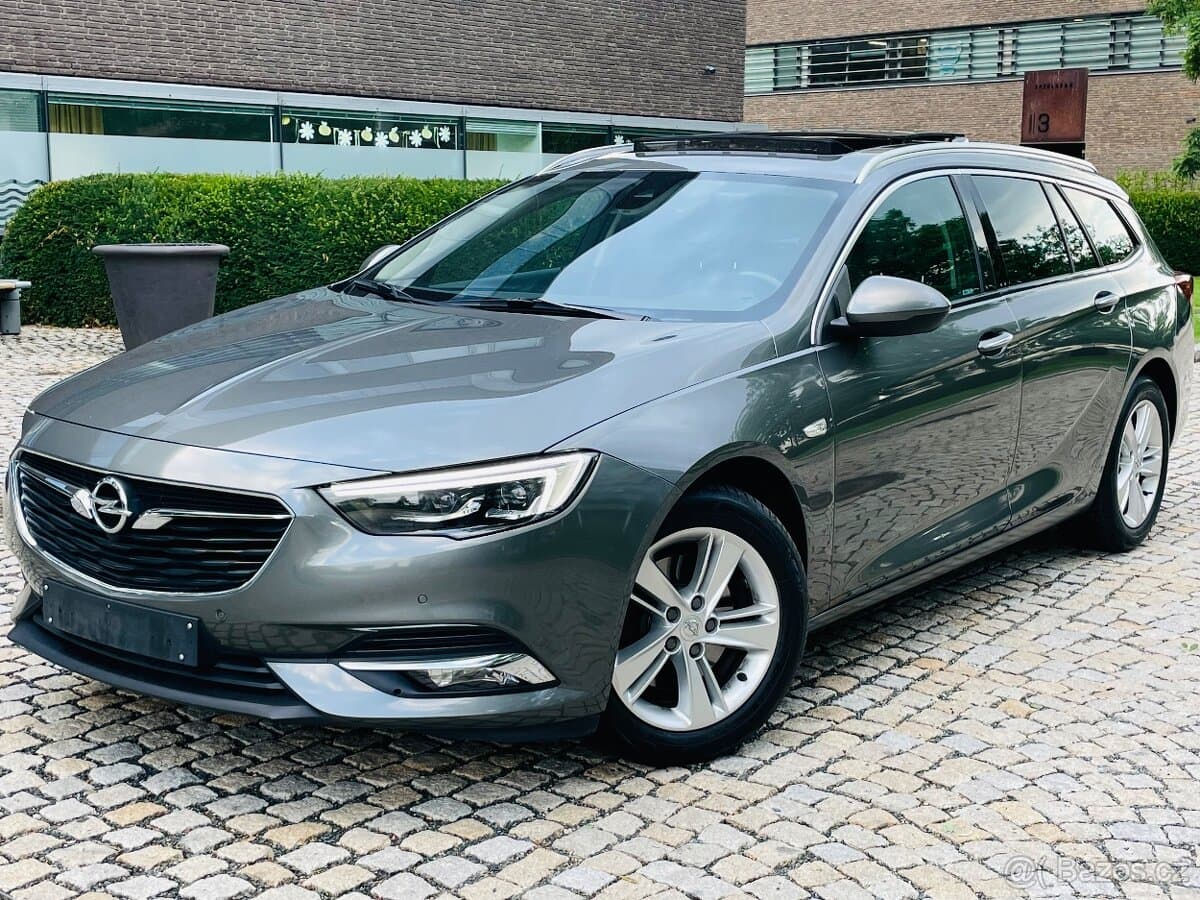 2017 Opel INSIGNIA