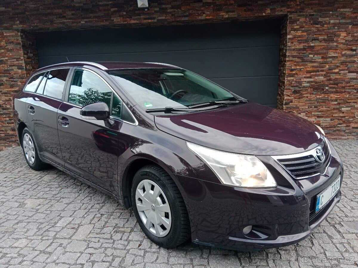 2010 Toyota AVENSIS