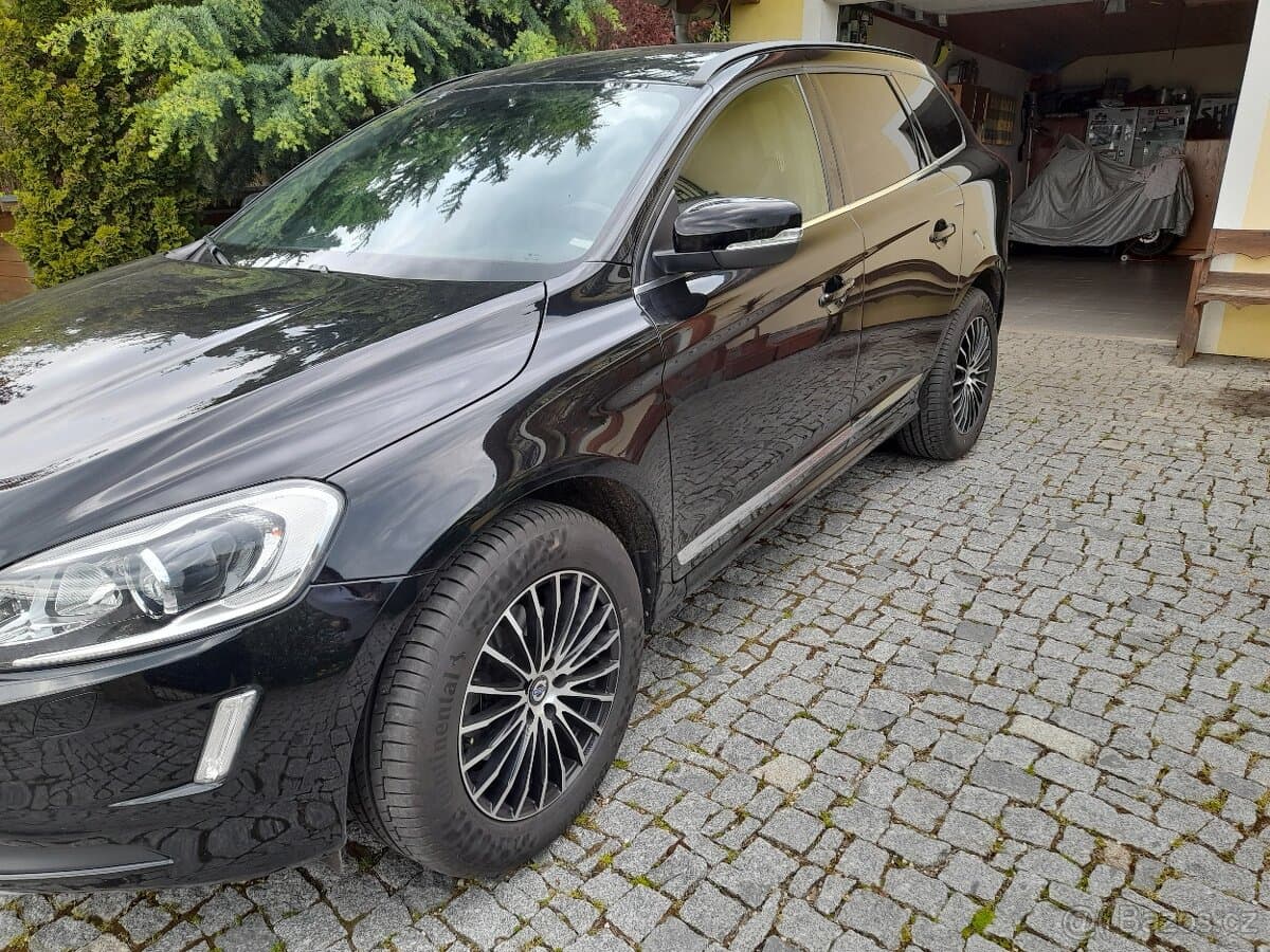 2017 Volvo XC60