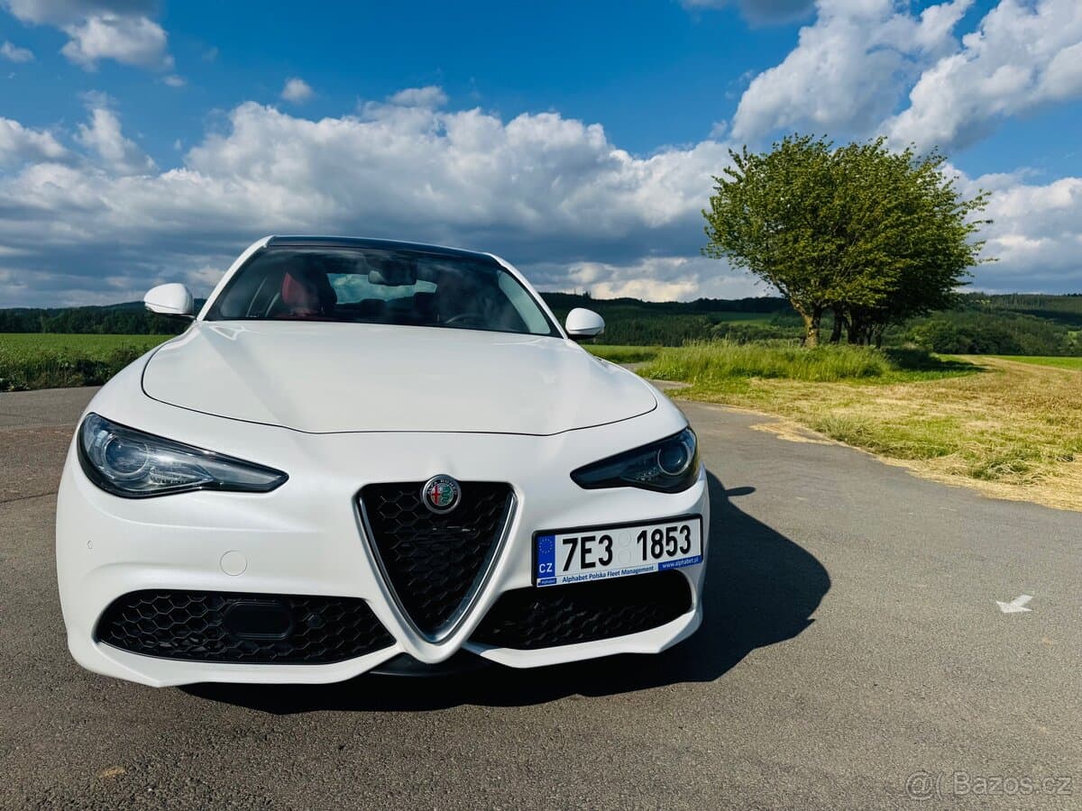 2018 Alfa Romeo GIULIA