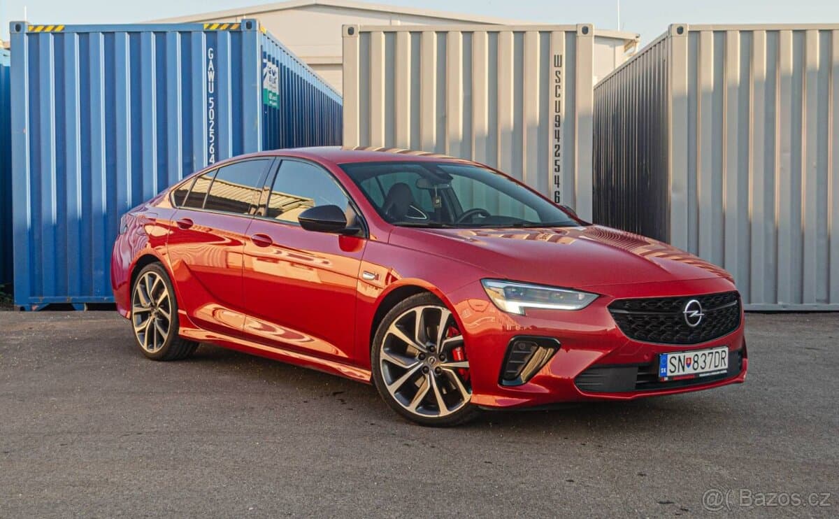 2020 Opel INSIGNIA