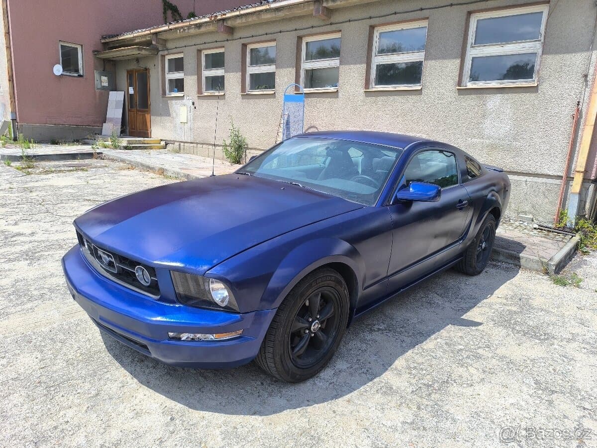 Ford MUSTANG