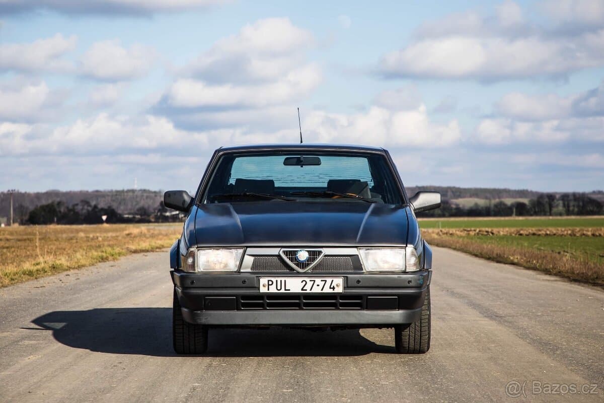 Alfa Romeo 75