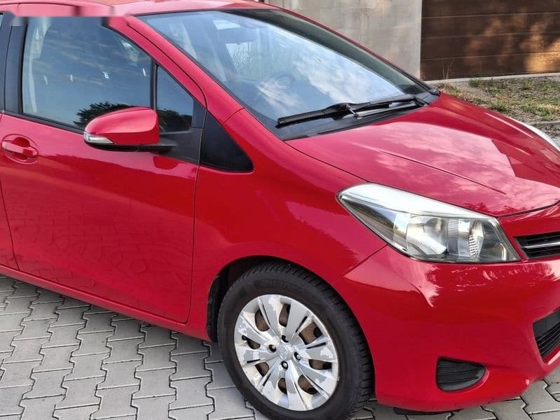 2013 Toyota YARIS