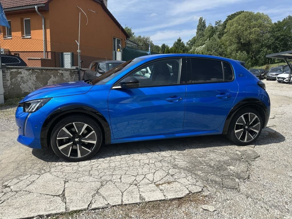 2021 Peugeot 208