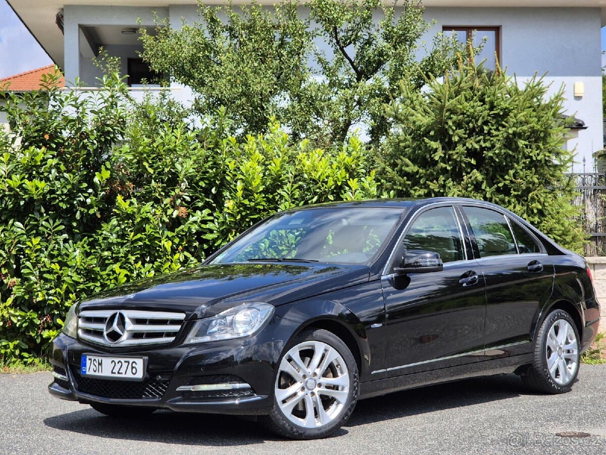 2012 Mercedes-Benz OSTATNÍ