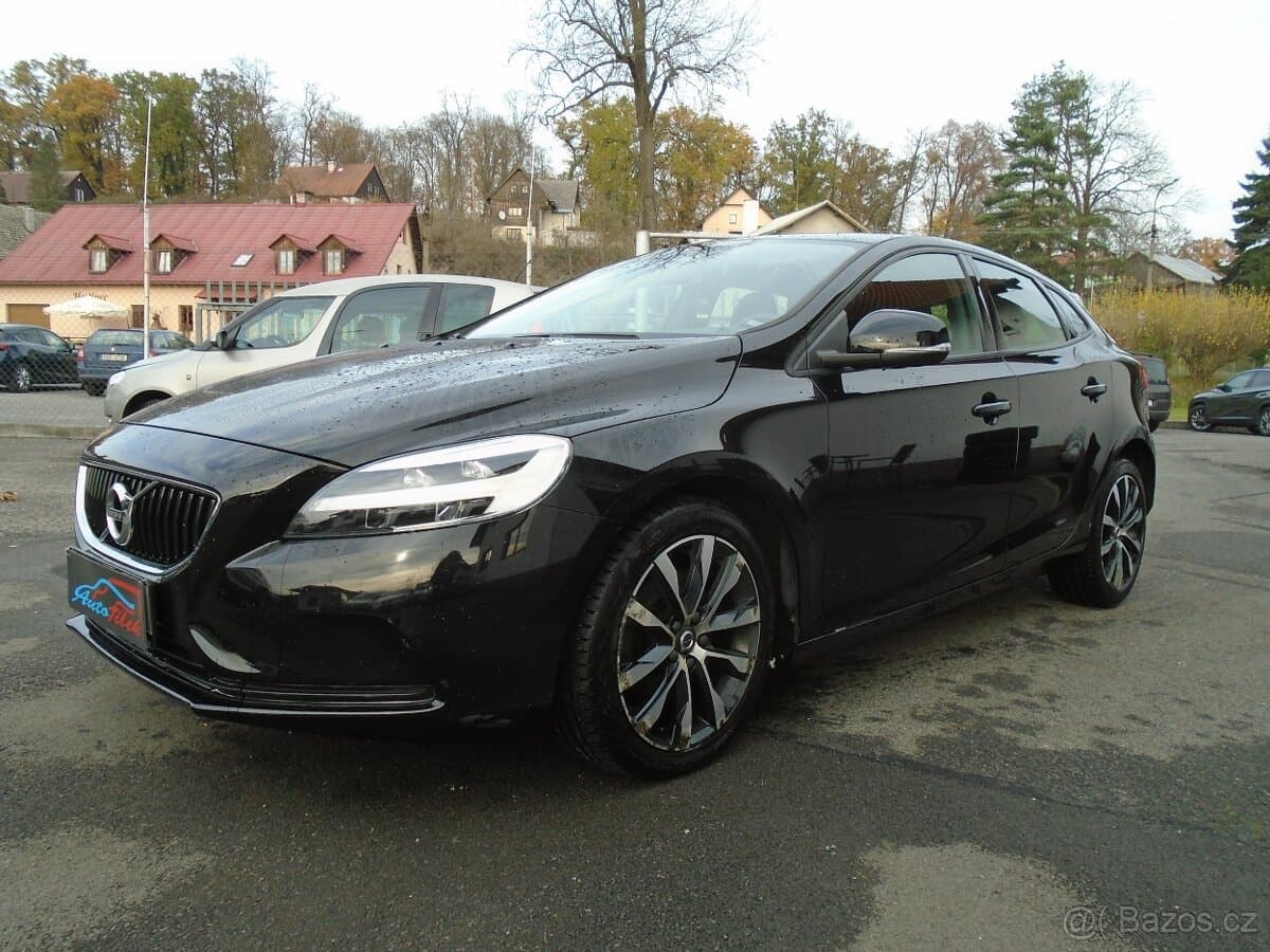 2019 Volvo V40