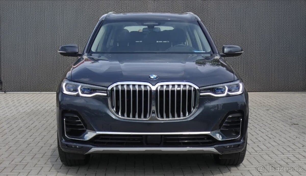 2021 BMW X7
