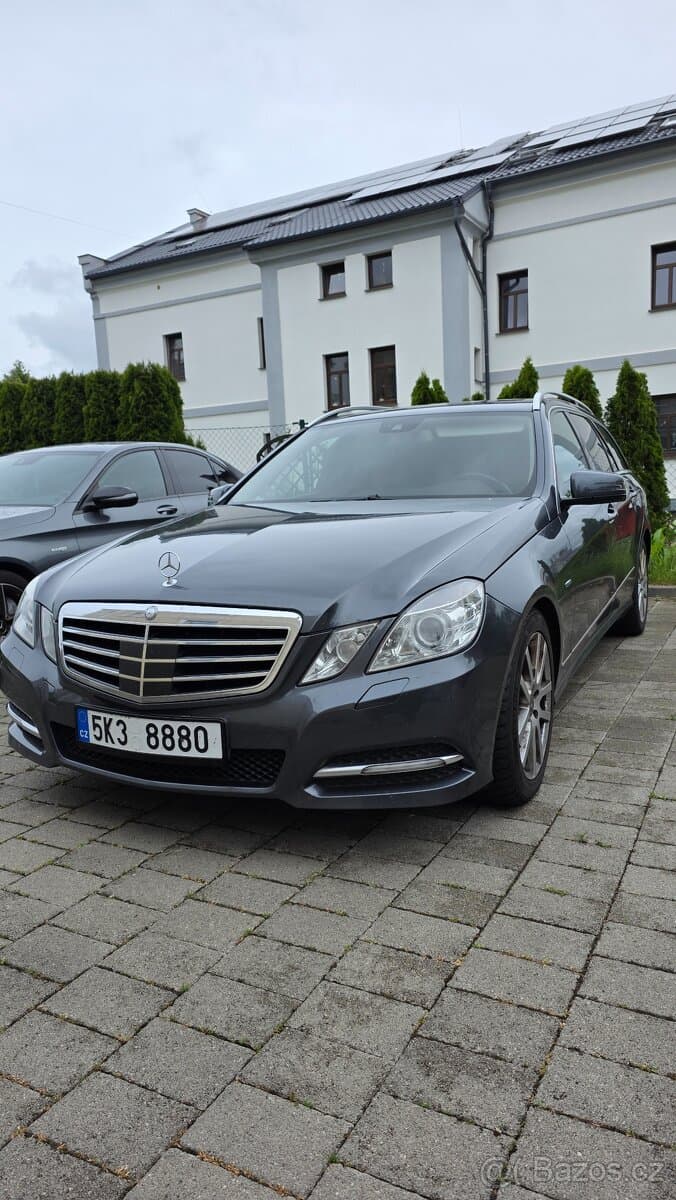 2011 Mercedes-Benz OSTATNÍ