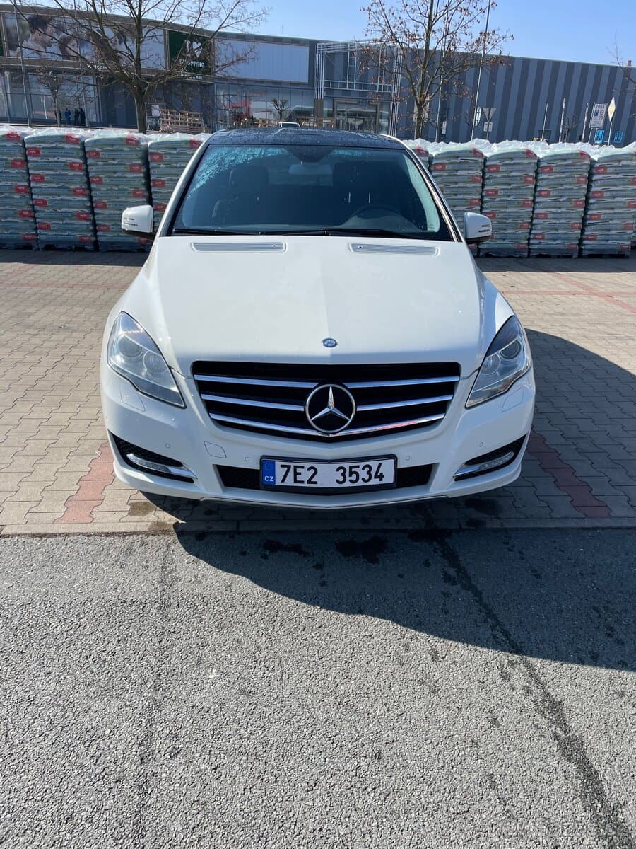 2011 Mercedes-Benz OSTATNÍ