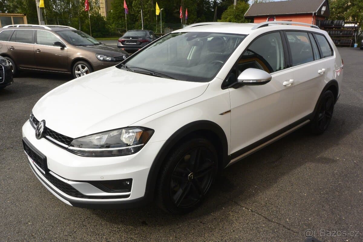 2020 Volkswagen GOLF