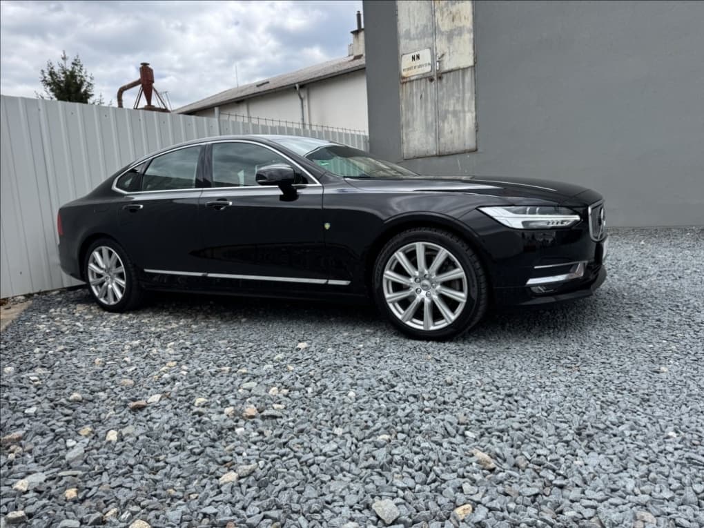 2018 Volvo S90