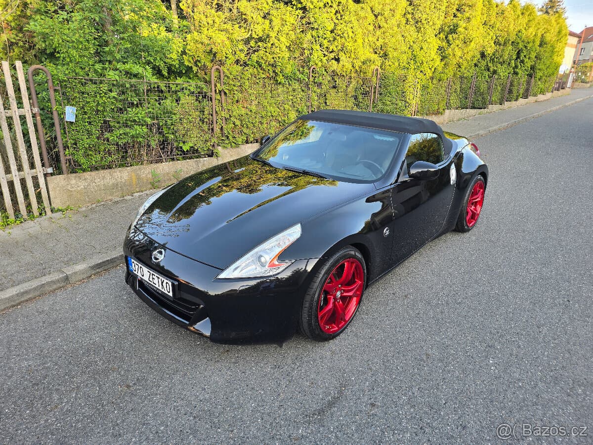2011 Nissan OSTATNÍ