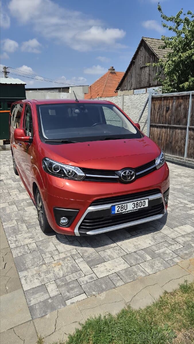 2021 Toyota PROACE