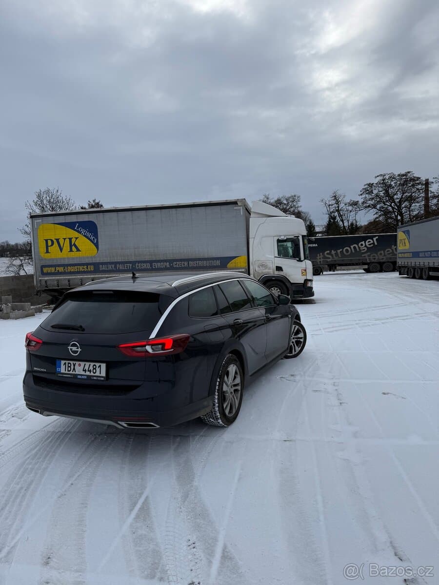 2020 Opel INSIGNIA