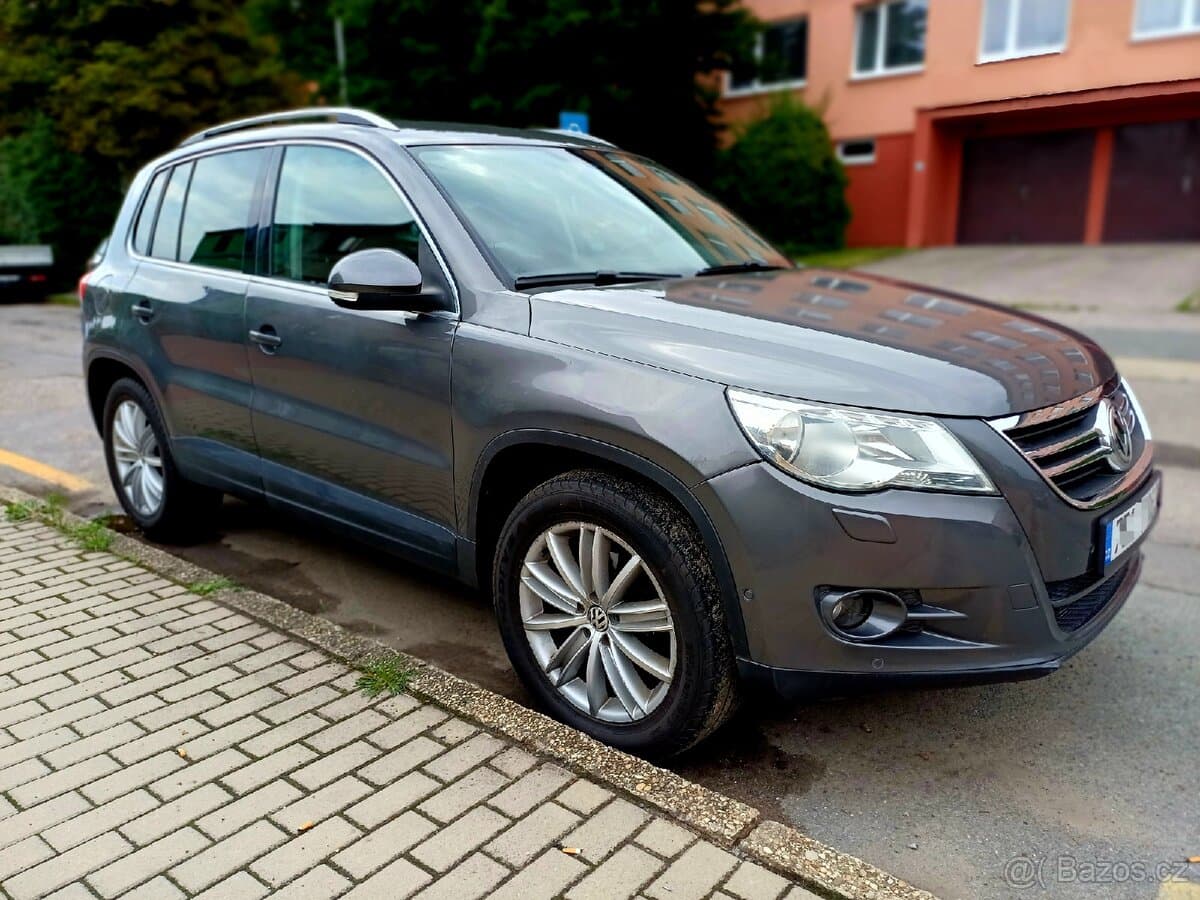 2011 Volkswagen TIGUAN