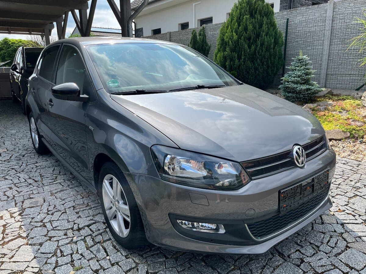 2012 Volkswagen POLO