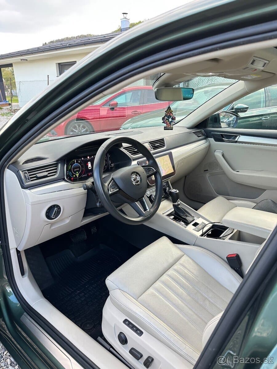 2020 Škoda SUPERB - 10
