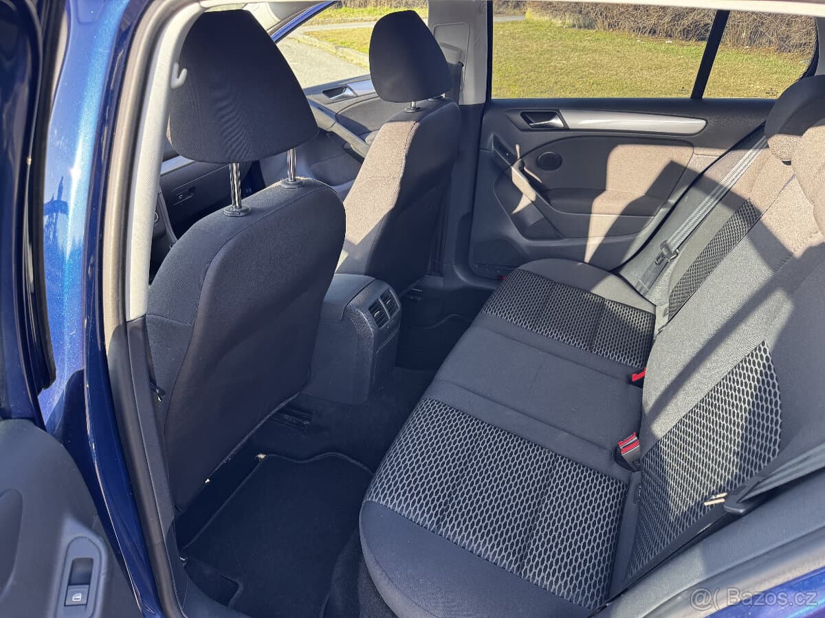 2010 Volkswagen GOLF - 10