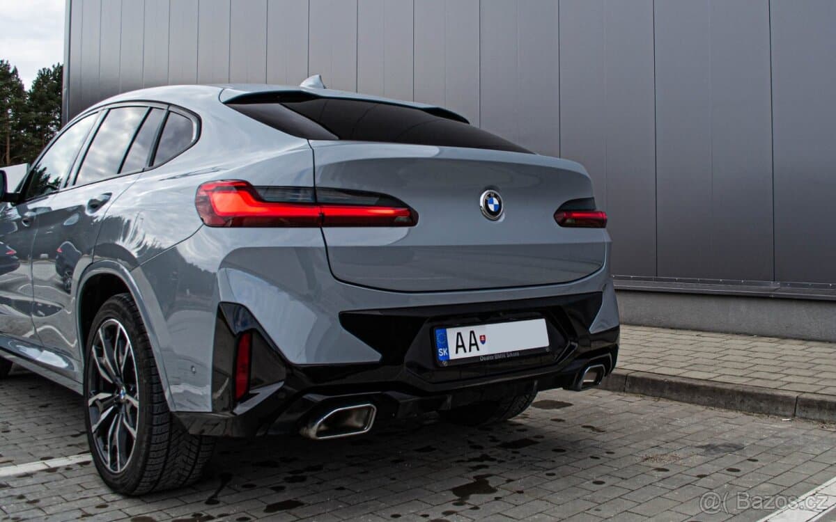 2023 BMW X4 - 10