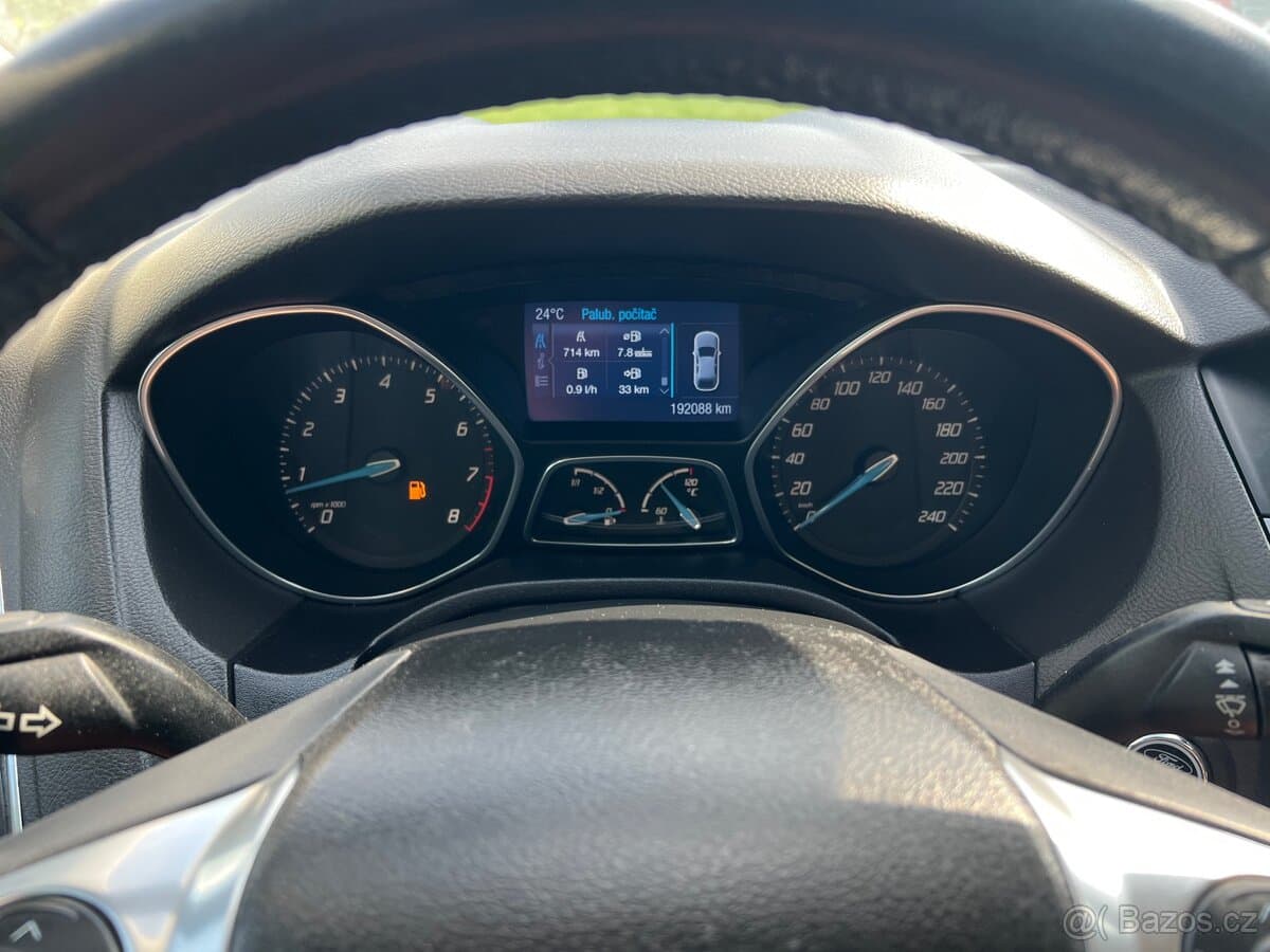2011 Ford FOCUS - 10