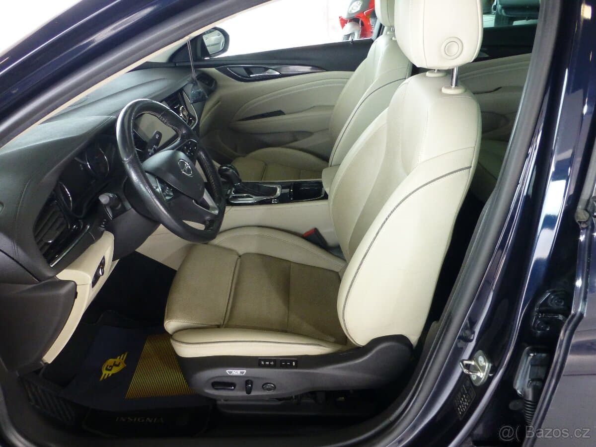 2018 Opel INSIGNIA - 10