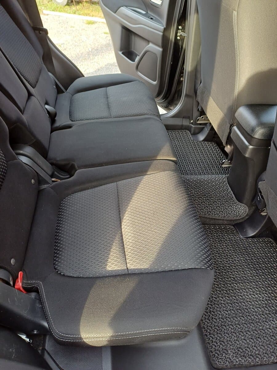 2018 Mitsubishi OUTLANDER - 10