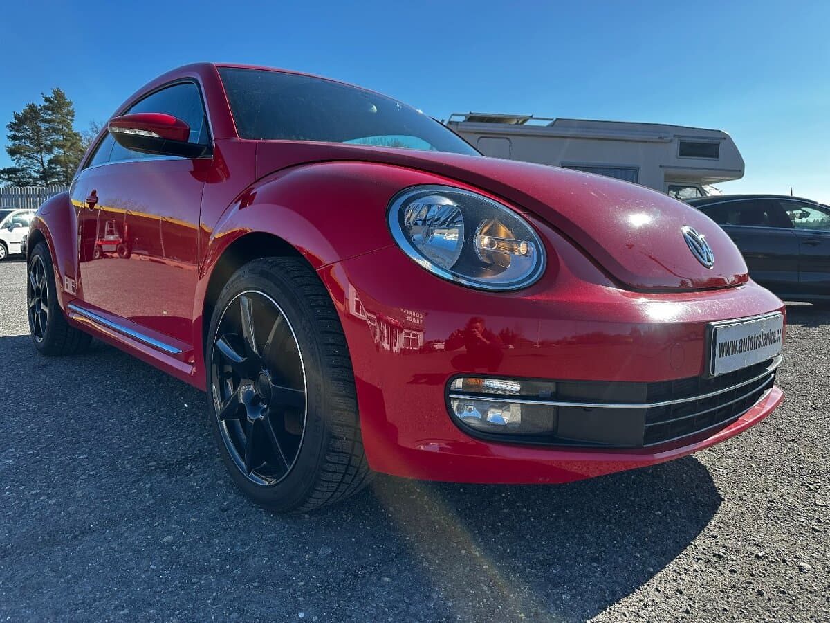 2015 Volkswagen BEETLE - 10